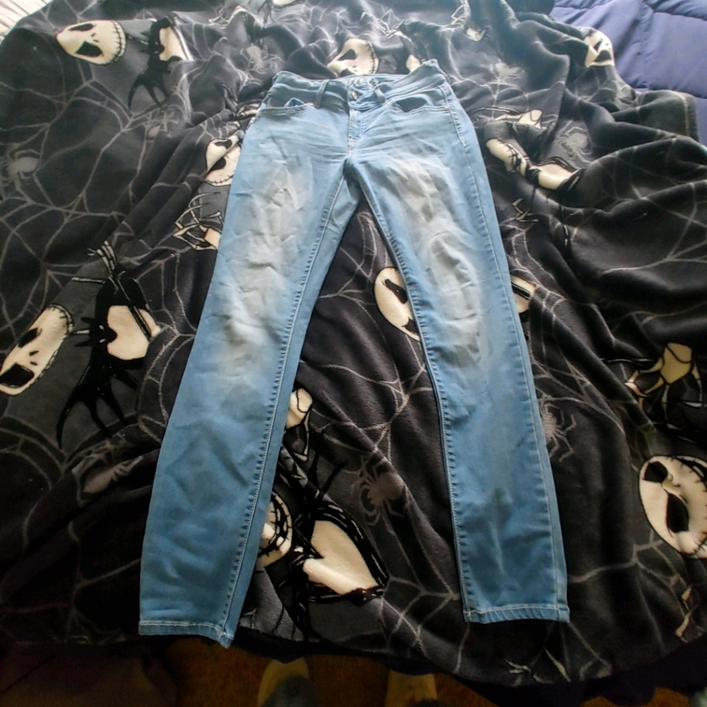 SOLD Wallflower Jeans